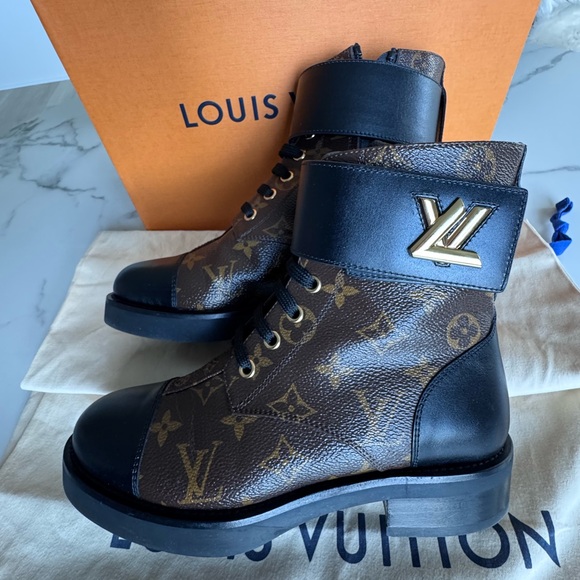 LOUIS VUITTON Calfskin Monogram Wonderland Ranger Boots sz 36 100% authentic - Picture 3 of 10